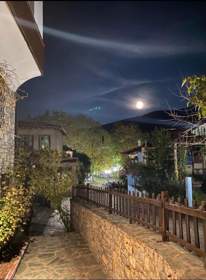 9Mouses Chasiotis Guest House Ampelakia Exterior photo